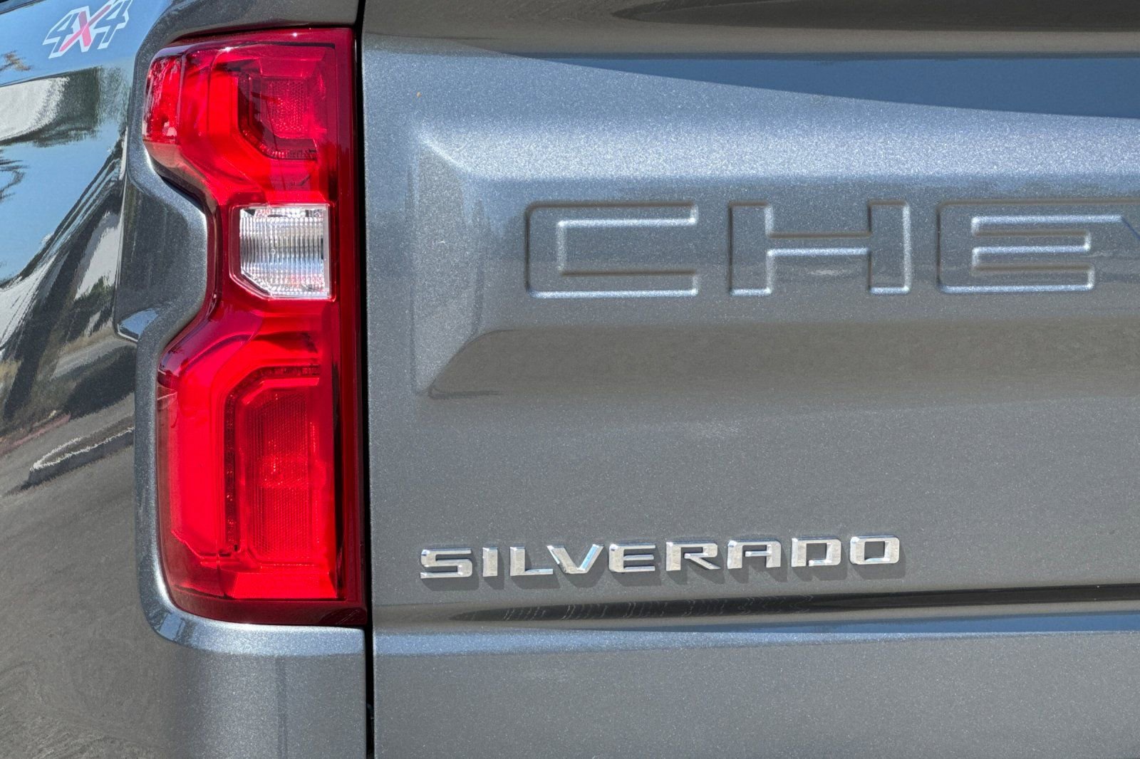 Used 2022 Chevrolet Silverado 1500 RST AWD/4WD image 26