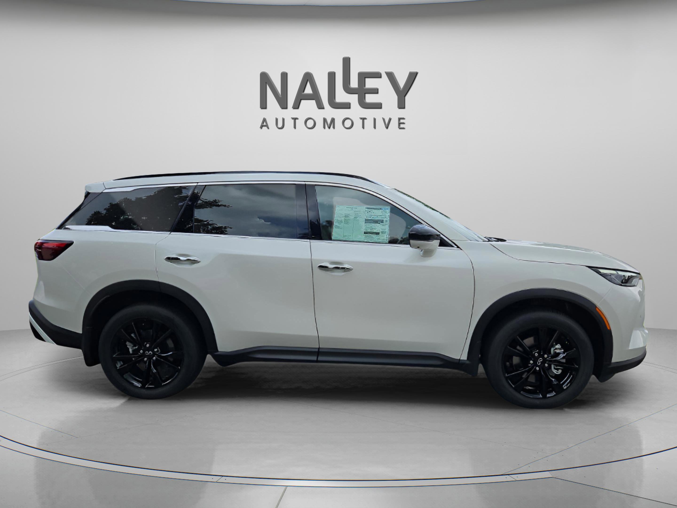 Used 2025 INFINITI QX60 Luxe w/ Black Edition image 6