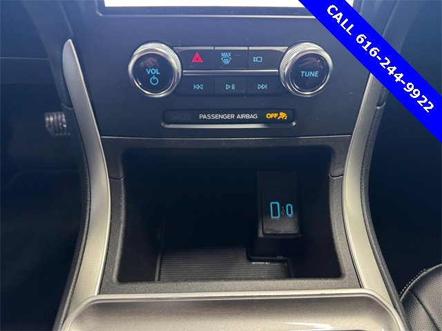 Used 2023 Ford Edge SEL image 19