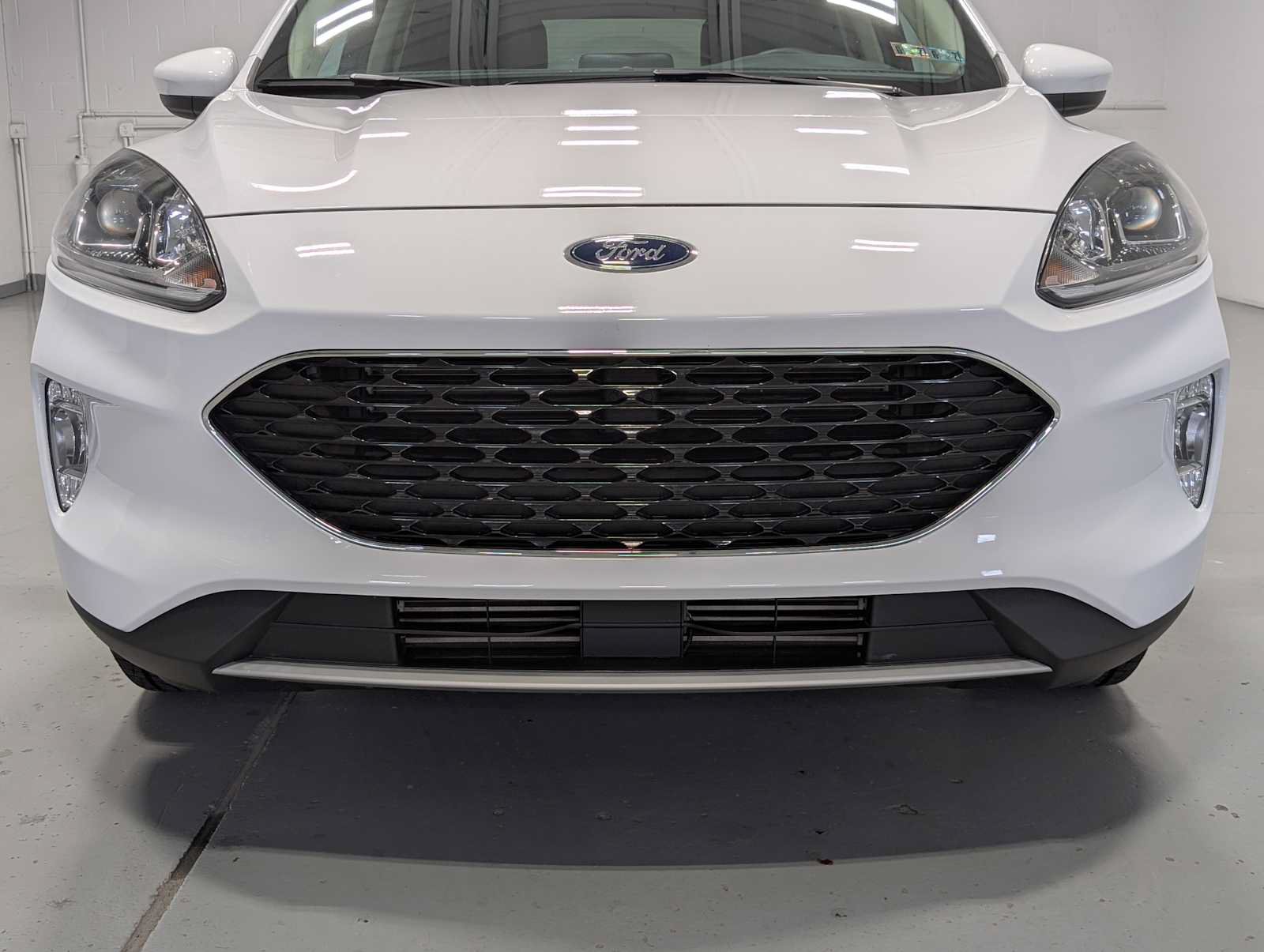 Used 2020 Ford Escape SEL AWD/4WD image 2