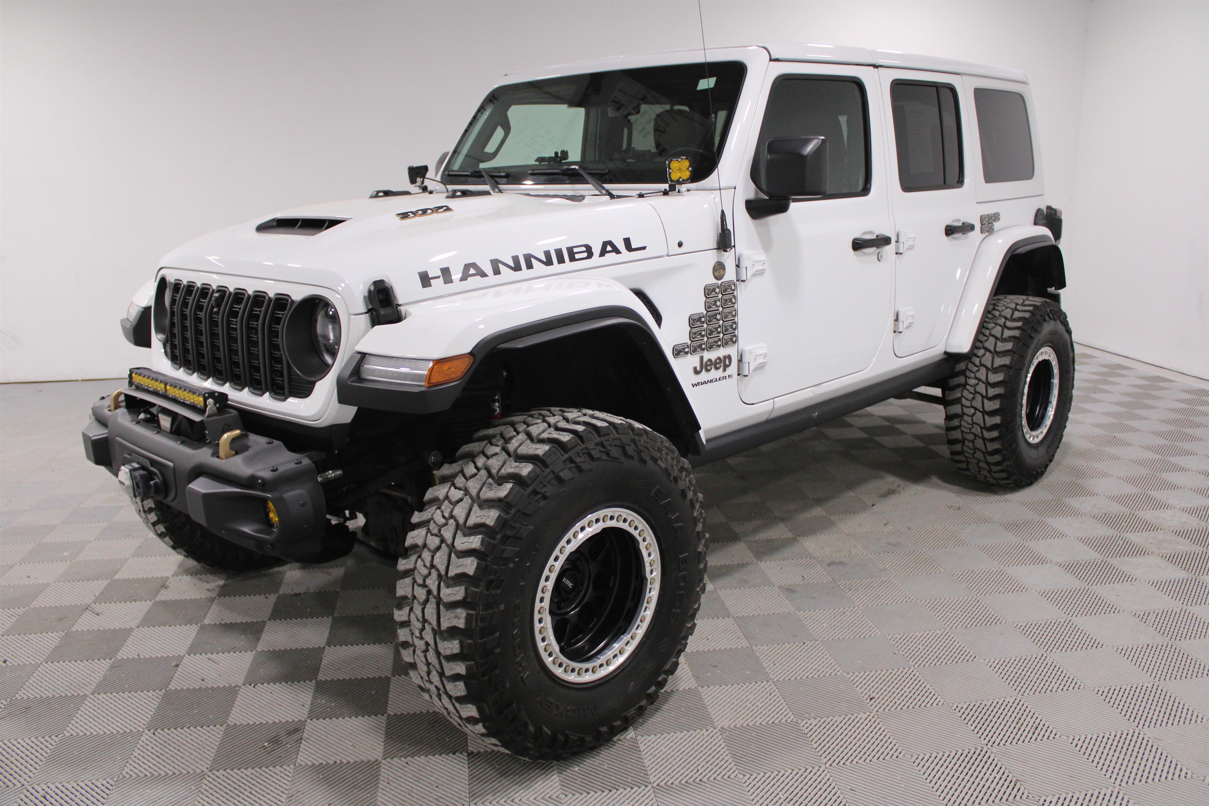 Used 2024 Jeep Wrangler Unlimited Rubicon 392 image 31