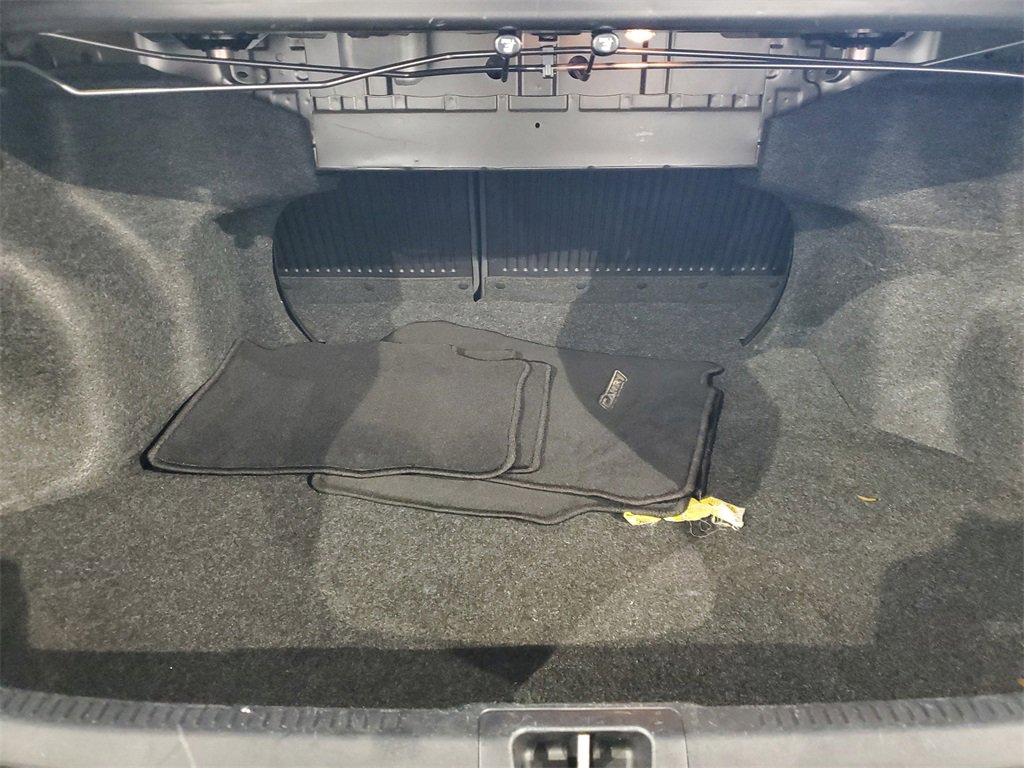 Used 2017 Toyota Camry XLE image 8