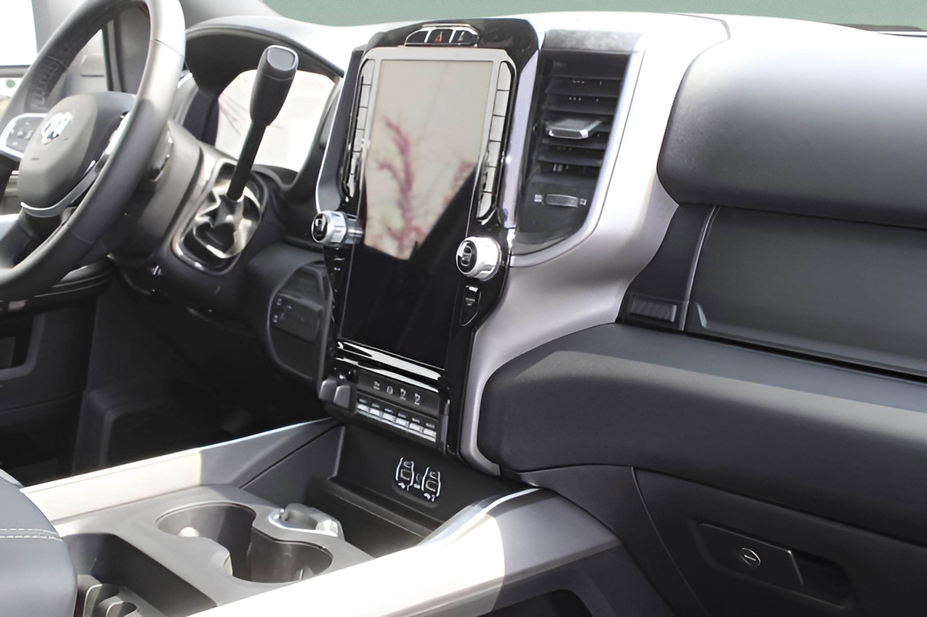 New 2024 RAM 2500 Big Horn w/ Night Edition image 12