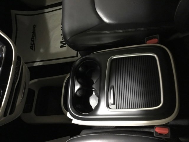 Used 2023 Chrysler Pacifica Touring-L image 33