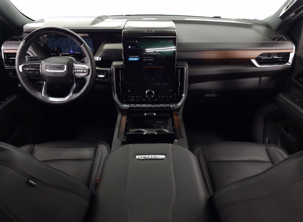 Used 2026 GMC Yukon Denali w/ Denali Reserve Package AWD/4WD image 14