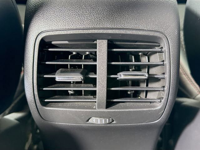 Used 2025 Ford Escape ST-Line FWD image 23