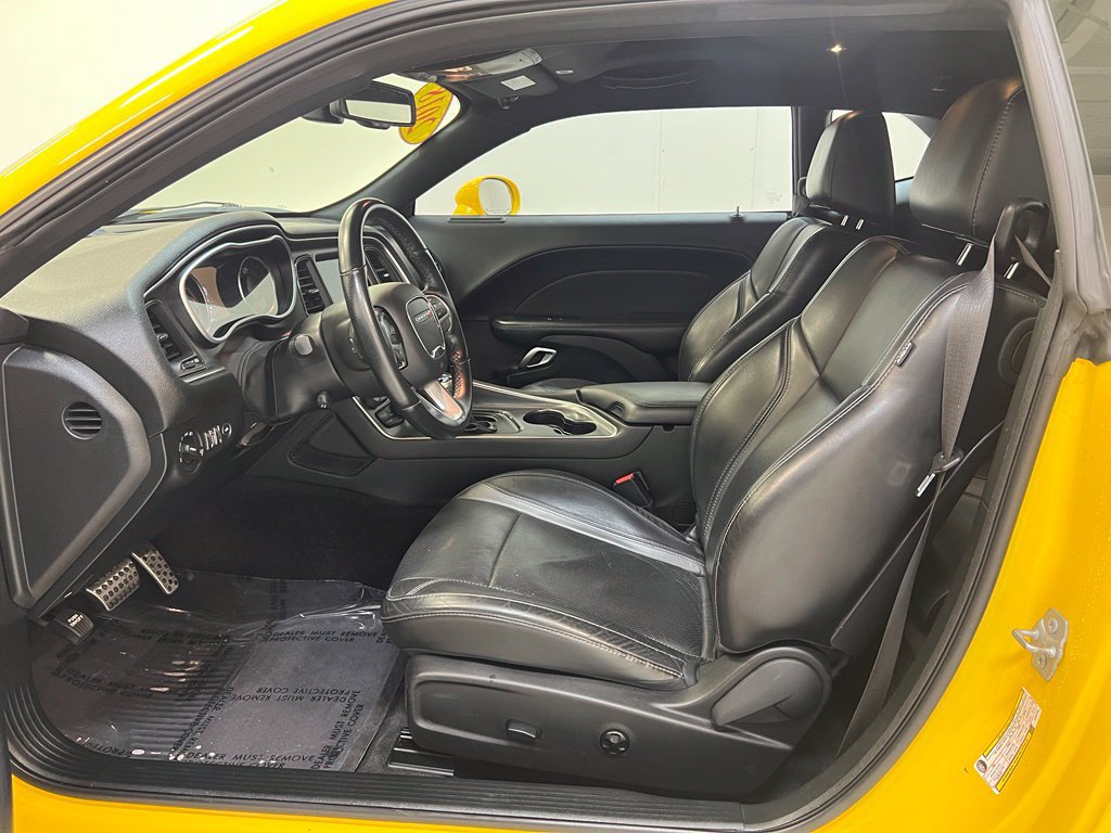 Used 2018 Dodge Challenger R/T Plus RWD image 15