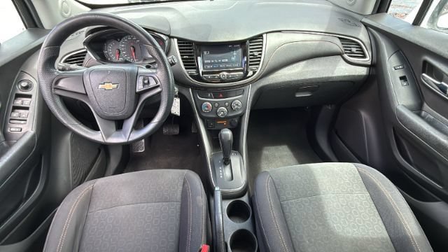 Used 2017 Chevrolet Trax LS w/ LPO, Cargo Package FWD image 27