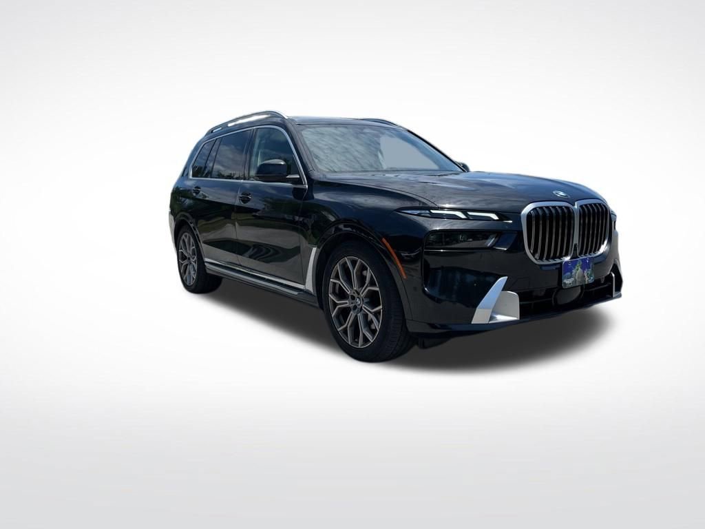 Used 2024 BMW X7 xDrive40i AWD/4WD image 2