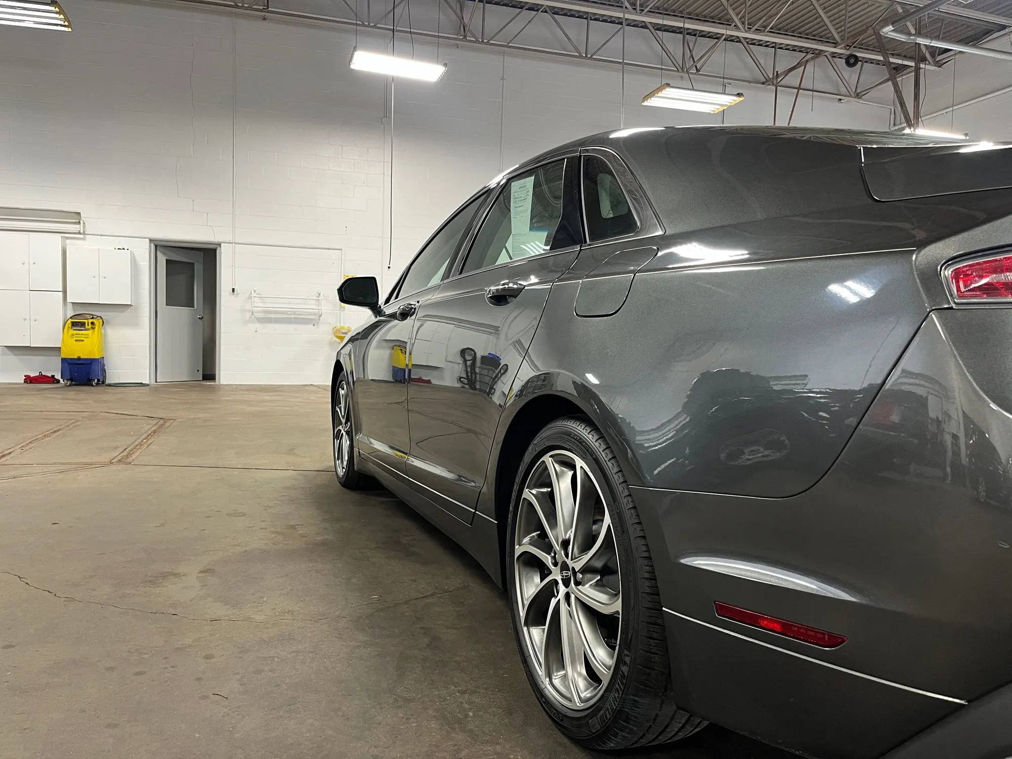 Used 2019 Lincoln MKZ Reserve w/ Reserve Plus Package image 11