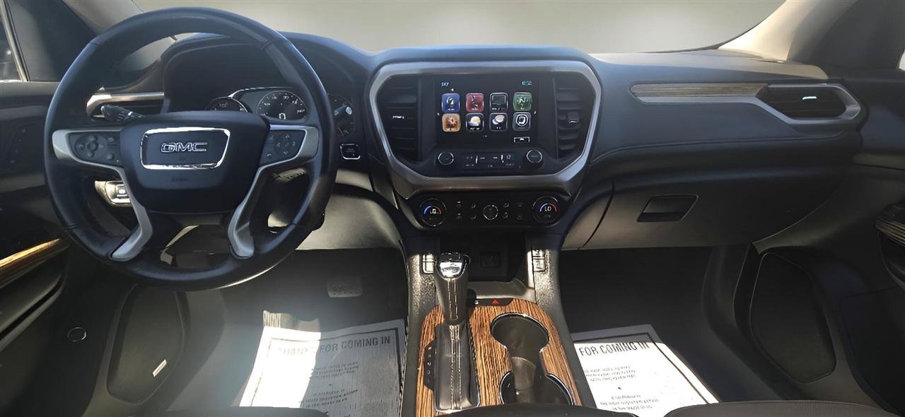 Used 2017 GMC Acadia Denali w/ Technology Package AWD/4WD image 16