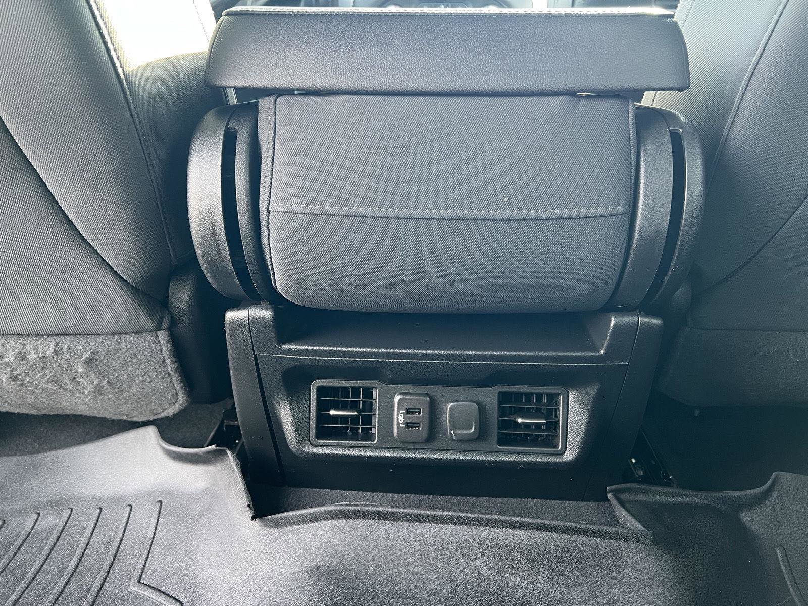 Used 2019 GMC Sierra 1500 SLE w/ SLE Value Package image 42