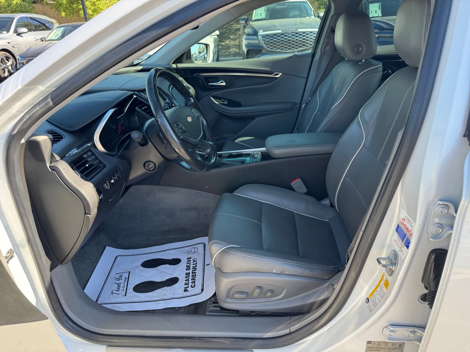 Used 2017 Chevrolet Impala Premier w/ Enhanced Convenience Package FWD image 14