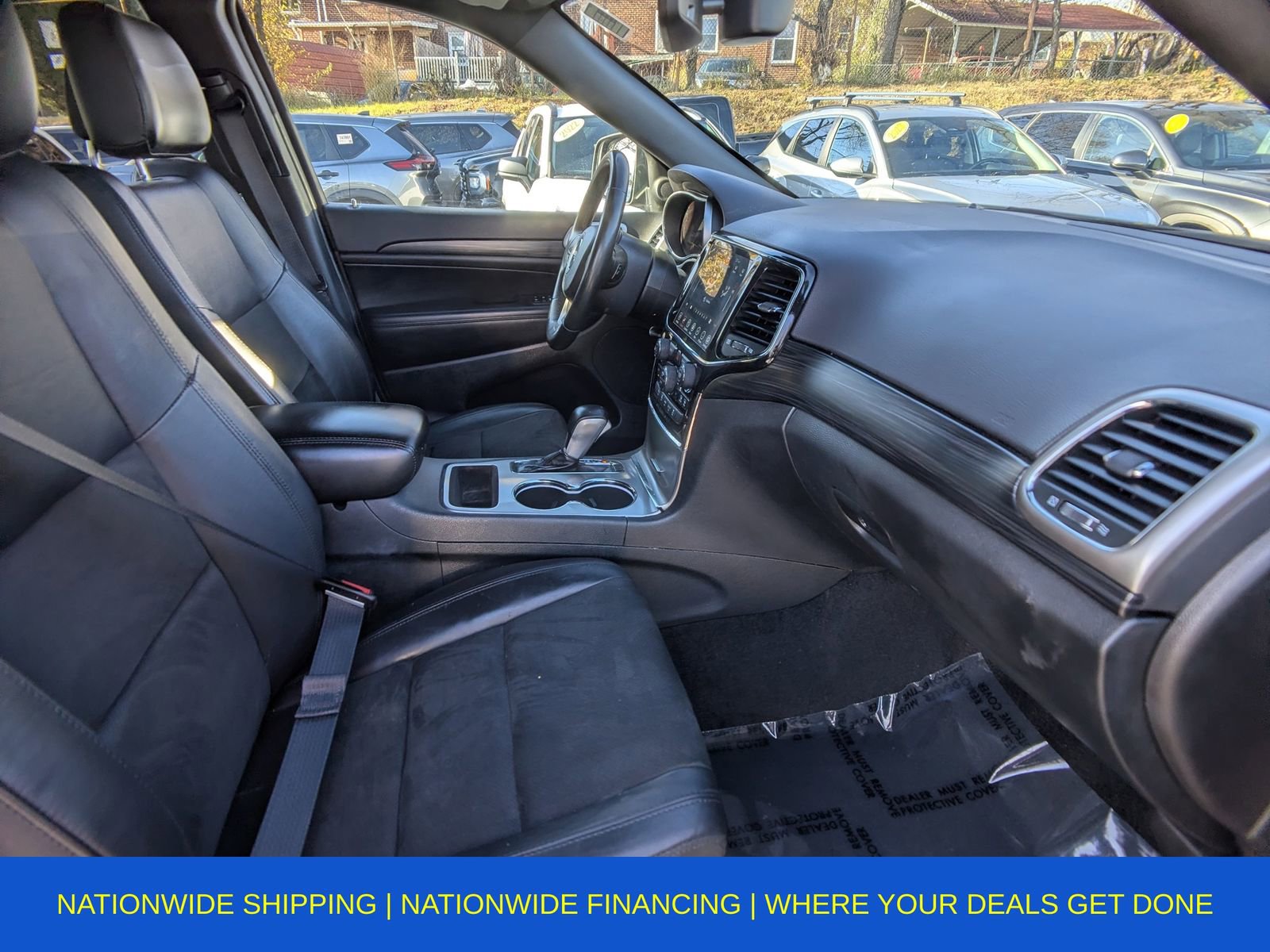Used 2022 Jeep Grand Cherokee Laredo X image 17