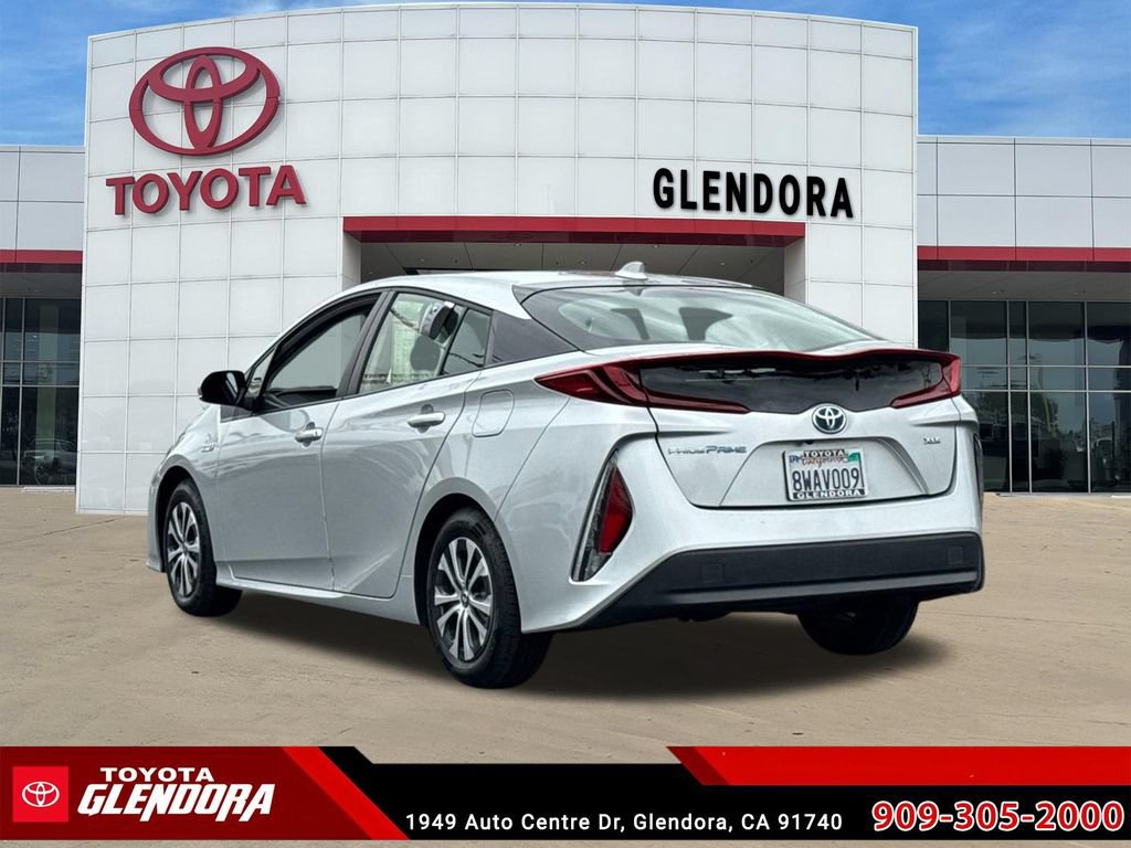 Certified 2021 Toyota Prius Prime XLE w/ Carpet Mat Package (TMS) FWD image 7