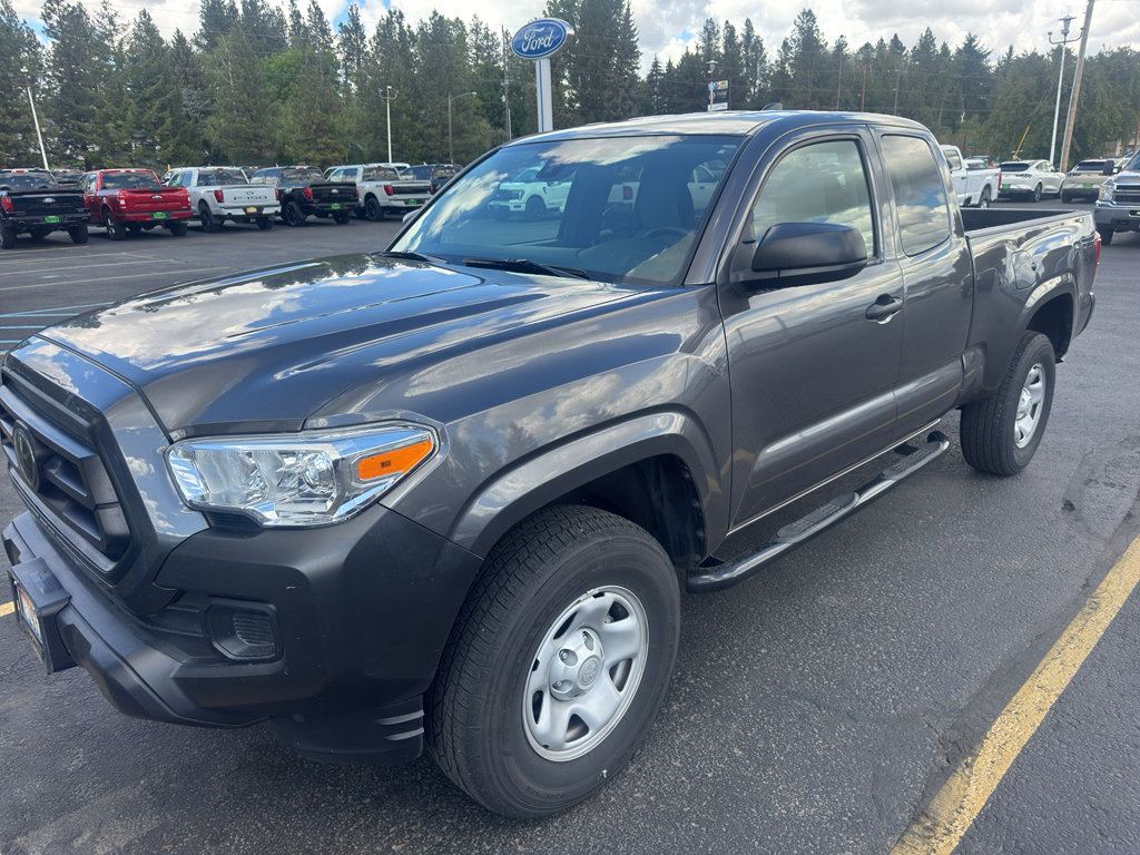 Used 2022 Toyota Tacoma SR RWD image 1