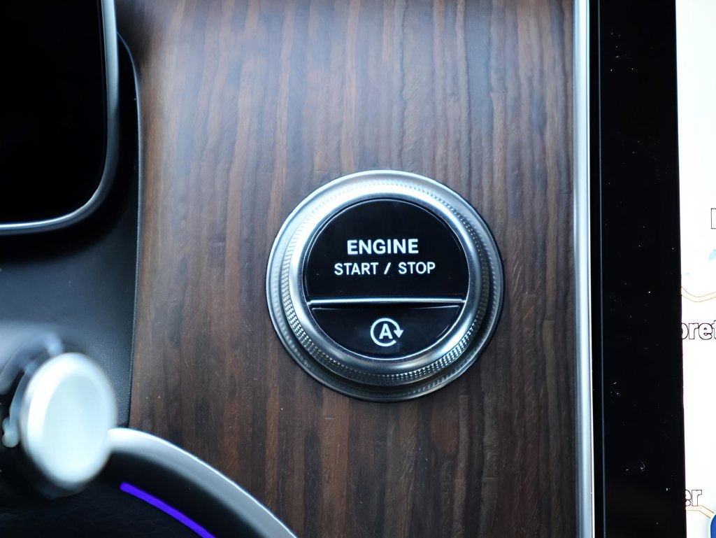 Certified 2026 Mercedes-Benz GLC 43 AMG 4MATIC Coupe image 29
