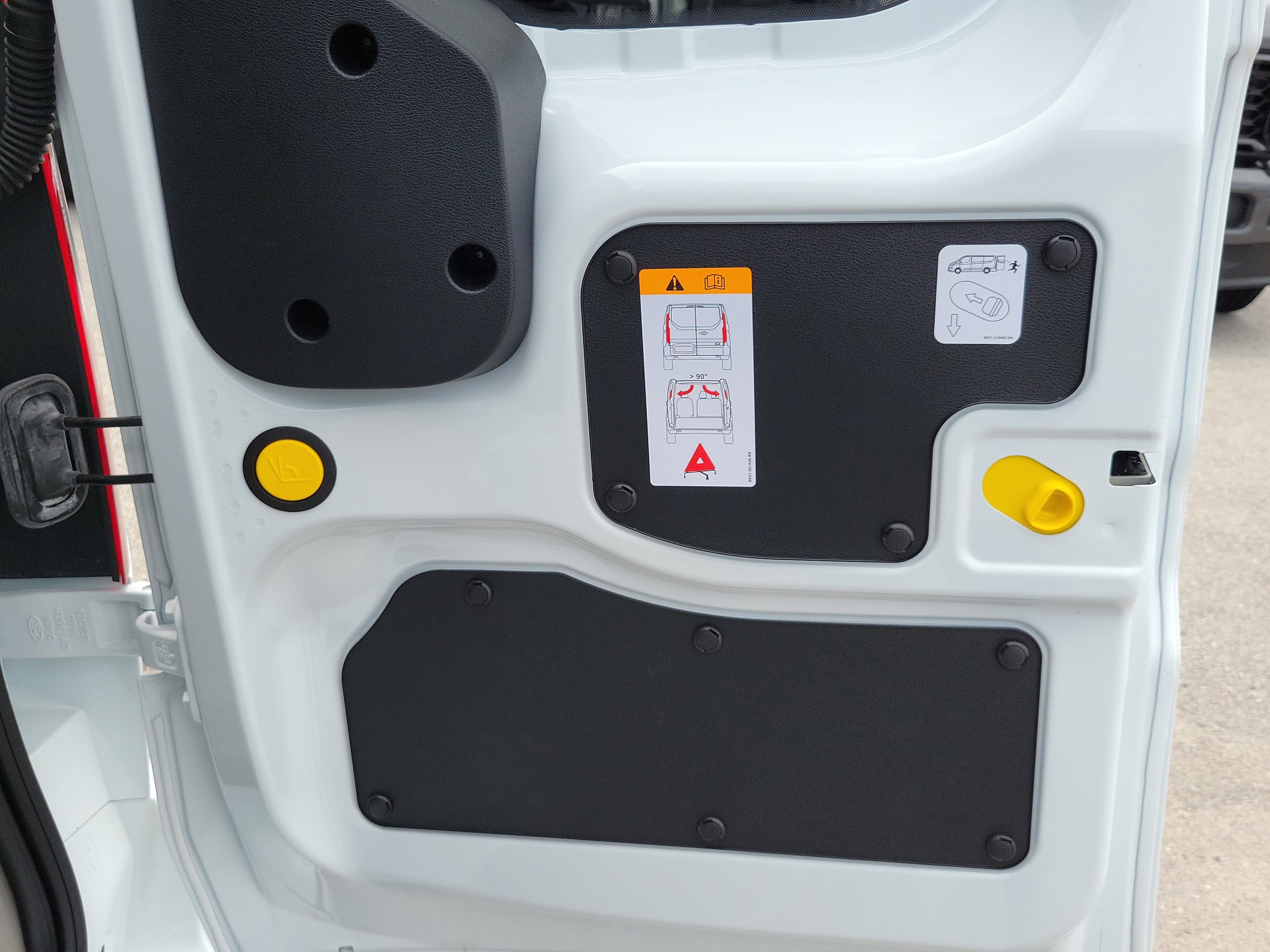 Used 2023 Ford Transit Connect XLT FWD image 15