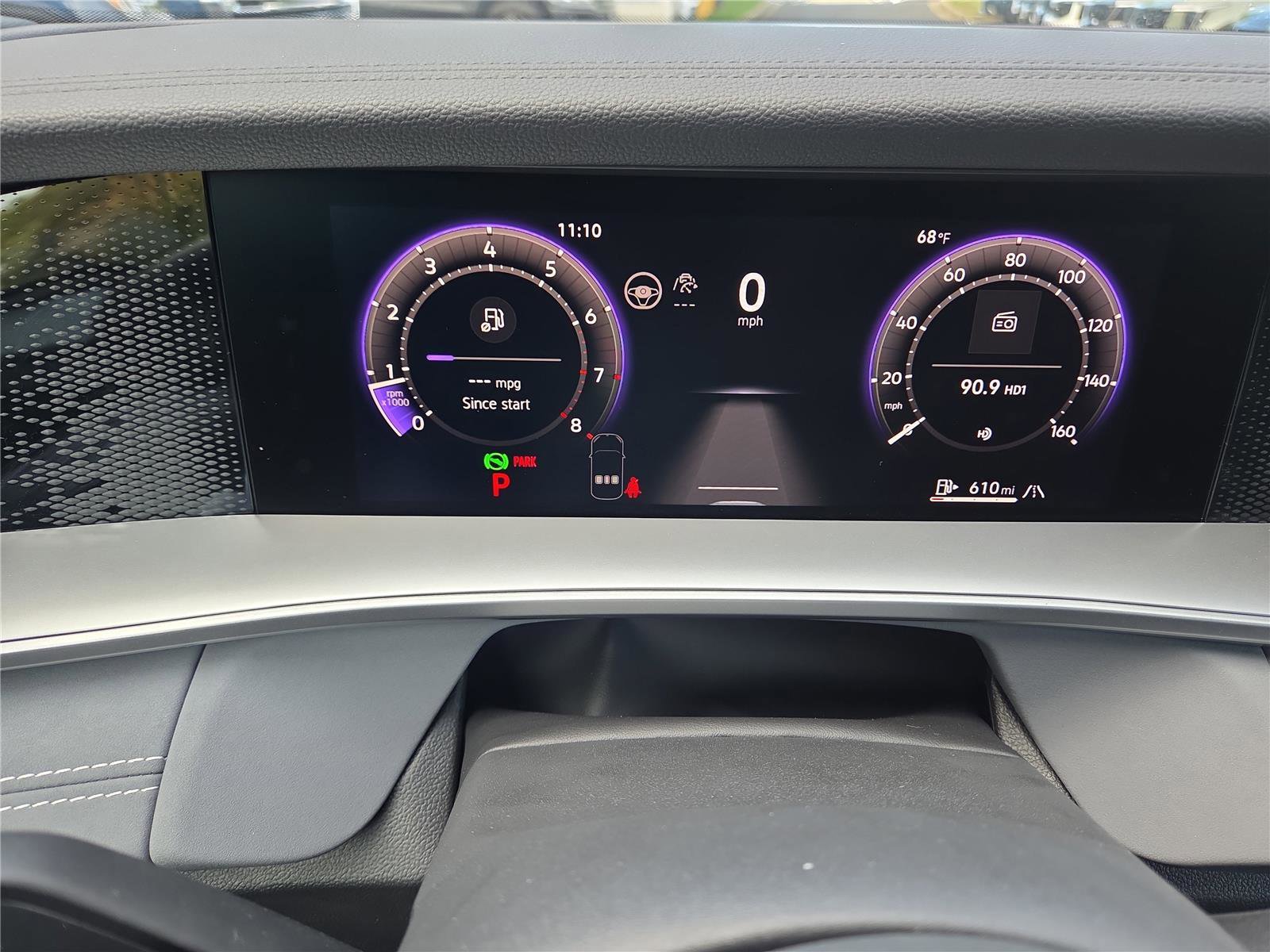 New 2025 Volkswagen Tiguan SE R-Line image 15