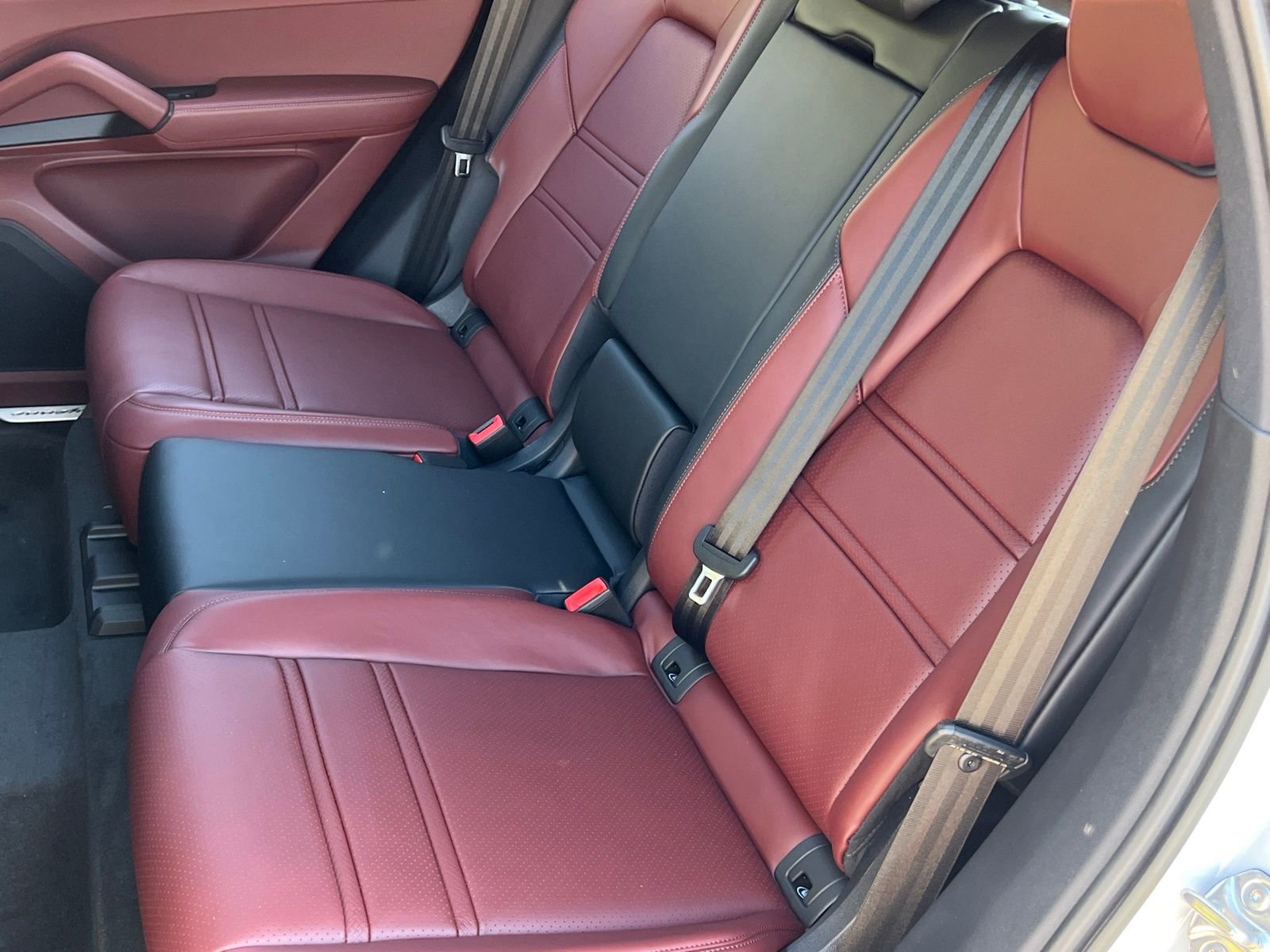 New 2026 Porsche Cayenne S image 18