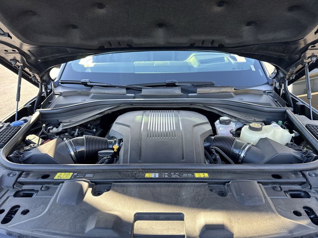 Used 2025 Land Rover Range Rover Long Wheelbase Autobiography image 26
