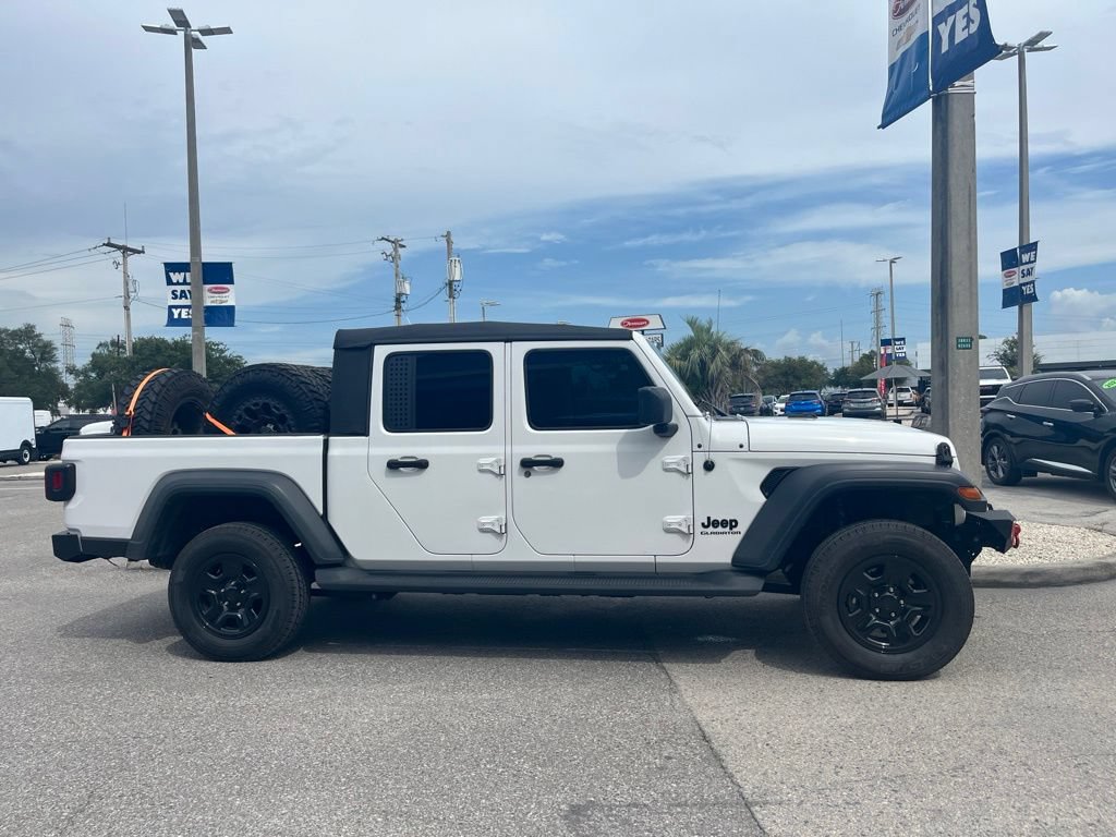 Used 2021 Jeep Gladiator Sport AWD/4WD image 4