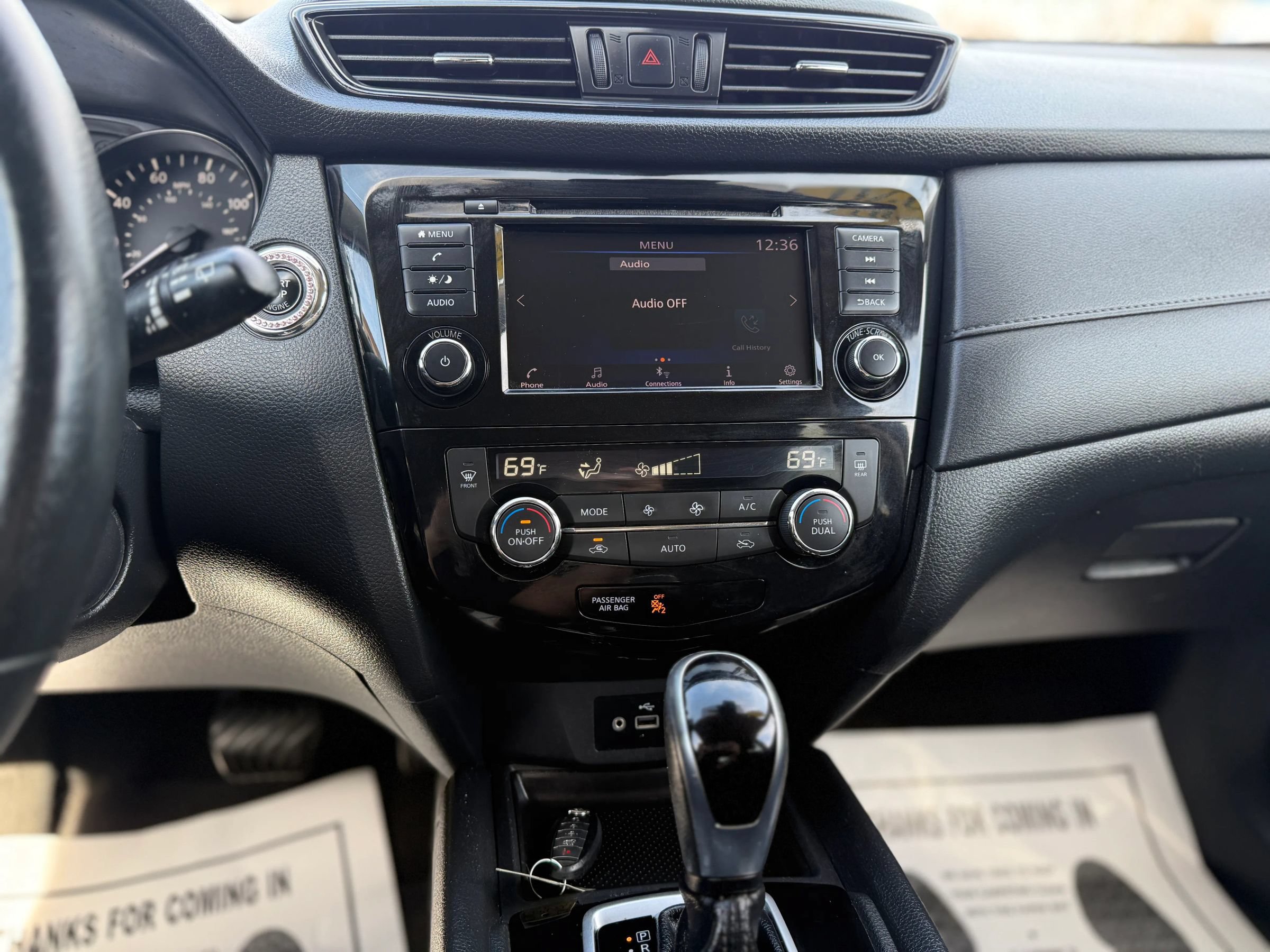 Used 2020 Nissan Rogue SV FWD image 23