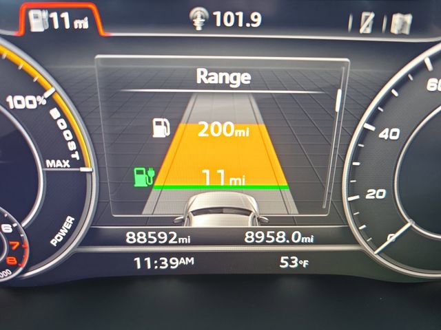 Used 2020 Audi Q5 e Premium Plus image 22