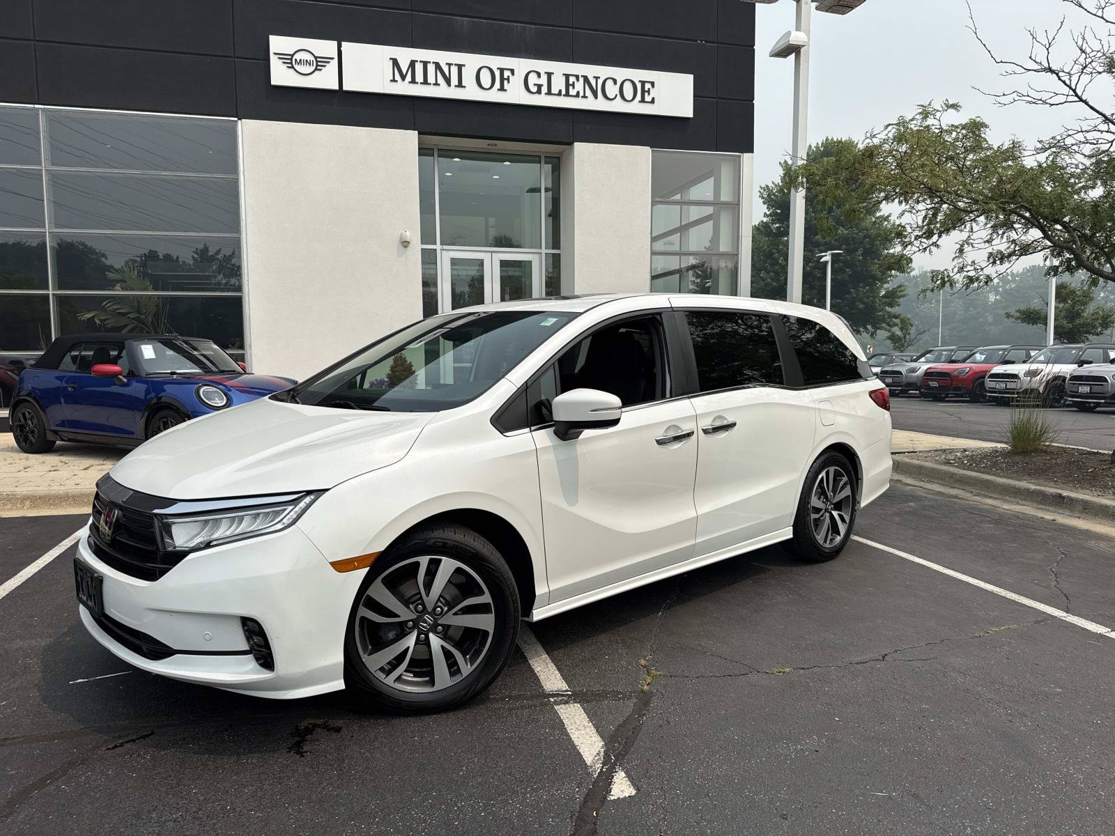 Used 2021 Honda Odyssey Touring video 1