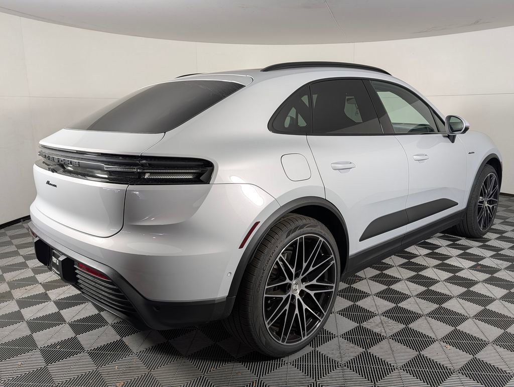 New 2026 Porsche Macan Electric image 7