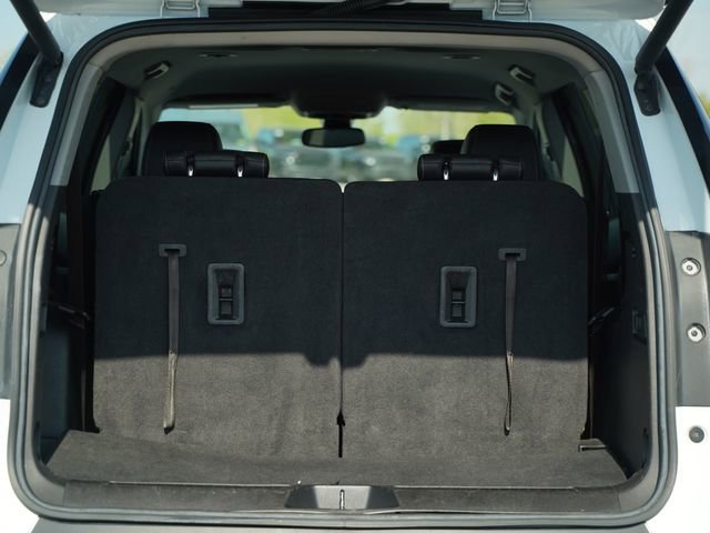 Used 2023 GMC Acadia SLT FWD image 18