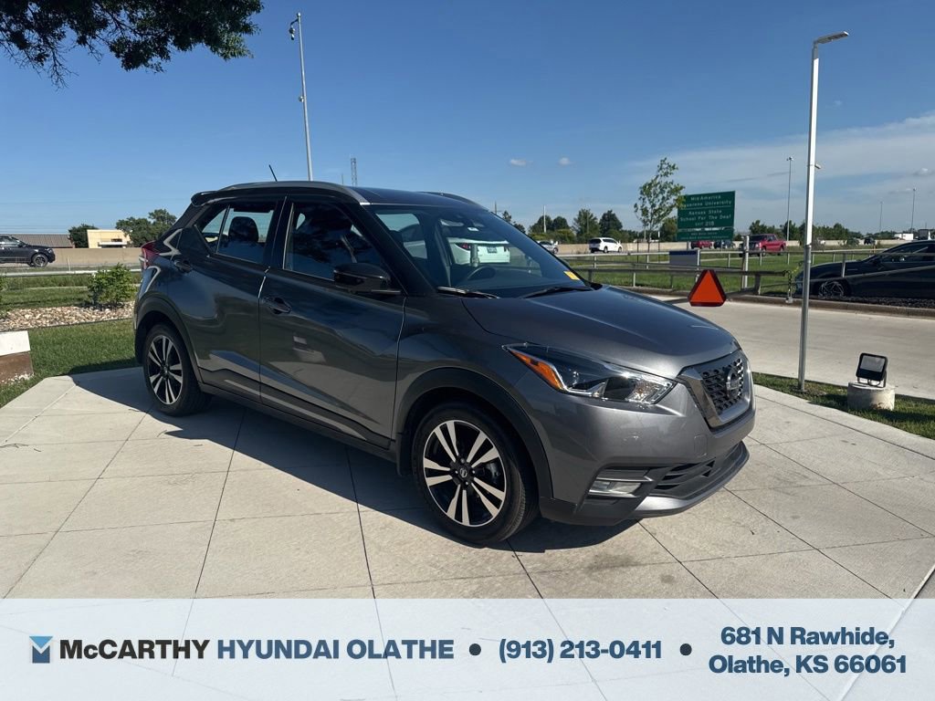 Used 2020 Nissan Kicks SR w/ SR Premium Package FWD image 14