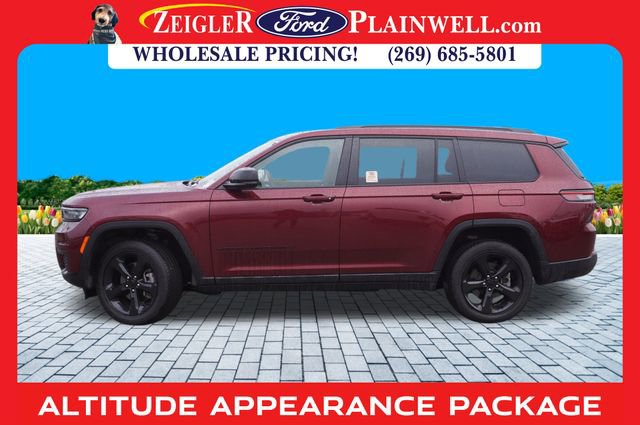 Used 2023 Jeep Grand Cherokee L Laredo image 2