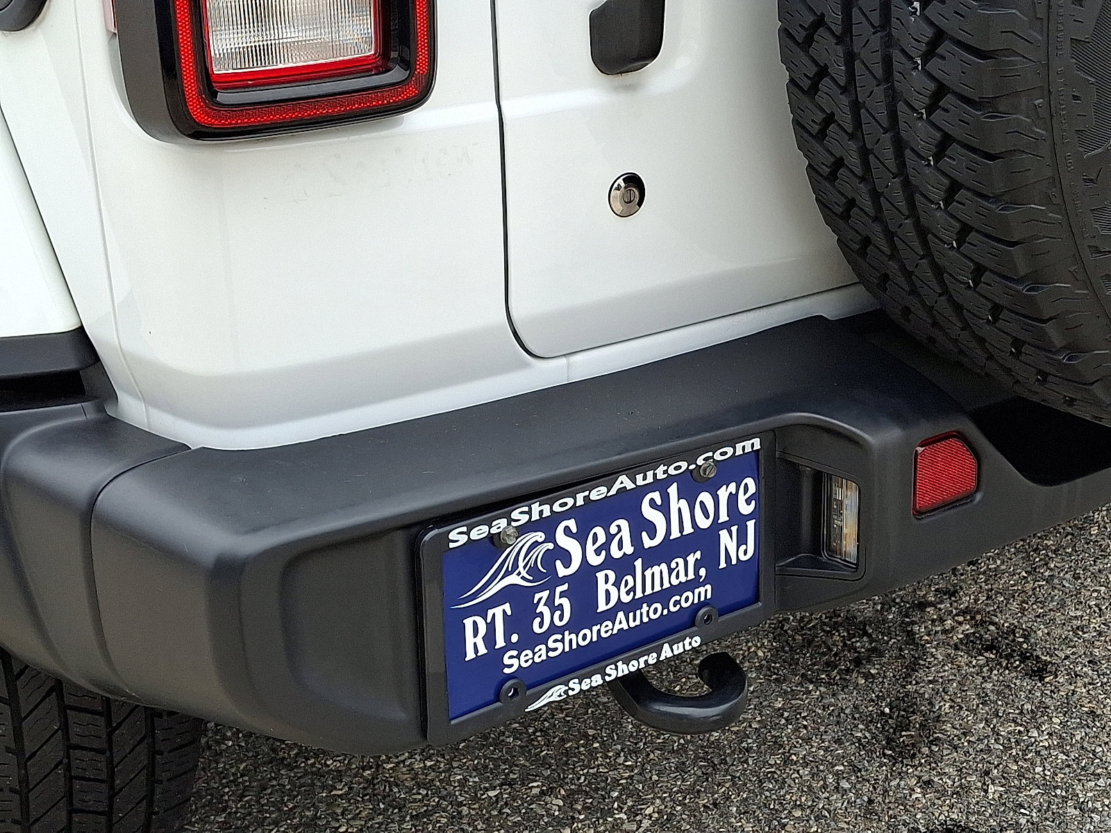 Used 2020 Jeep Wrangler Unlimited Sahara w/ Cold Weather Group image 31