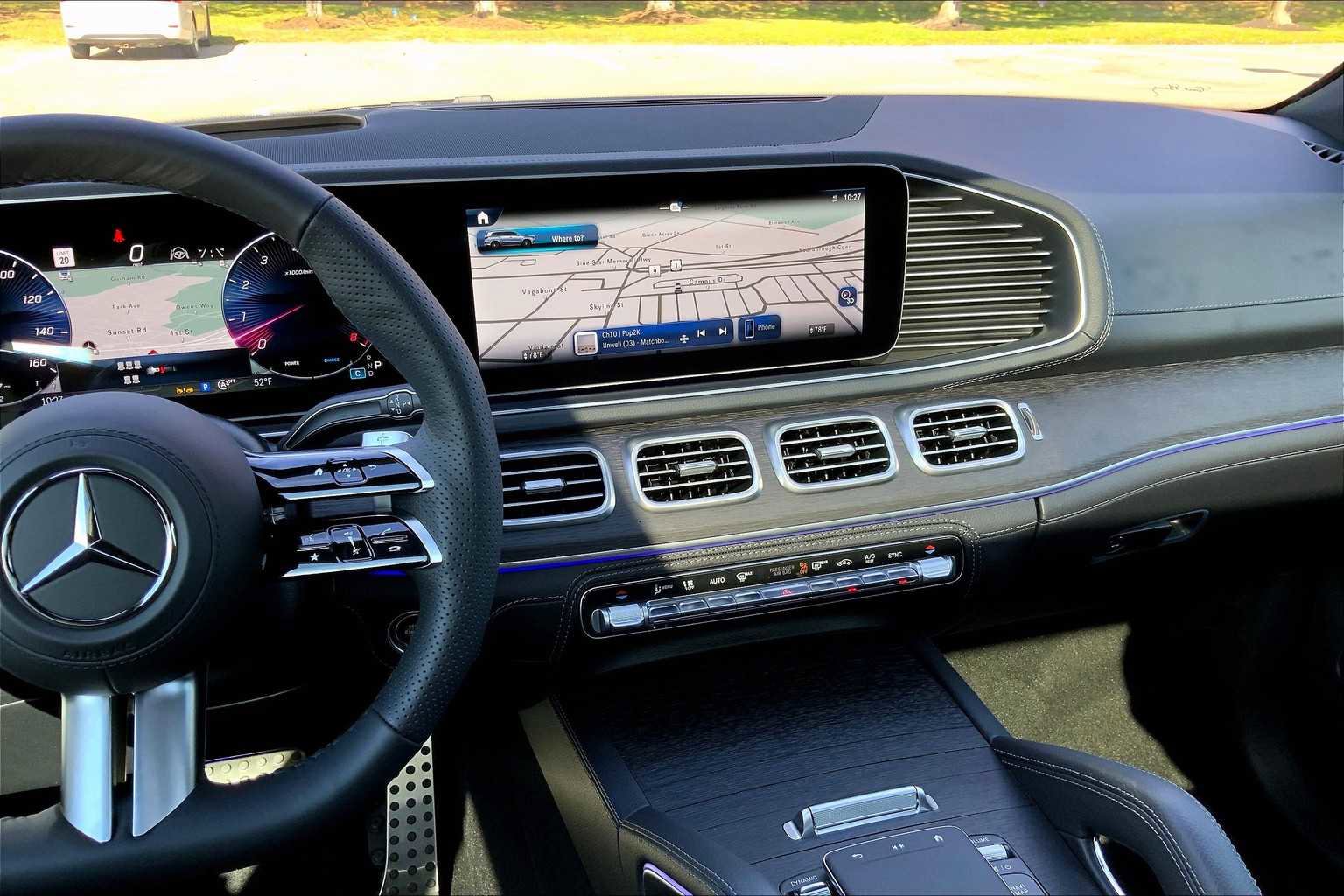 New 2026 Mercedes-Benz GLS 450 4MATIC image 6