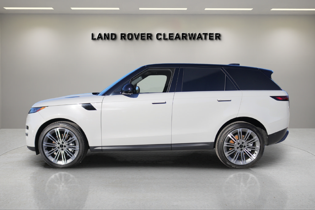 New 2027 Land Rover Range Rover Sport SE AWD/4WD image 2