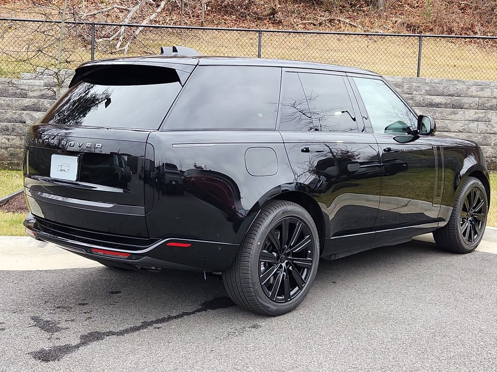 New 2026 Land Rover Range Rover SE image 2