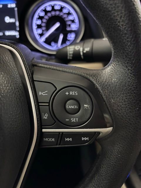 Used 2022 Toyota Camry LE image 17