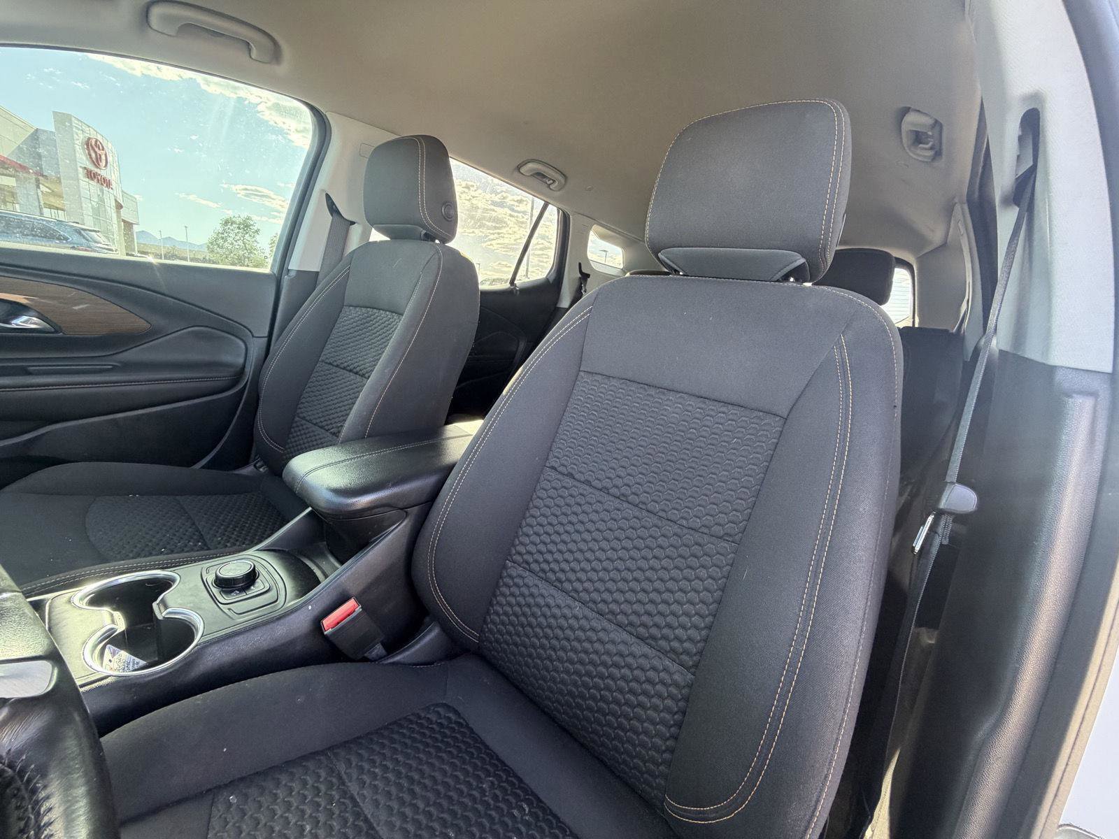 Used 2020 GMC Terrain SLE FWD image 14