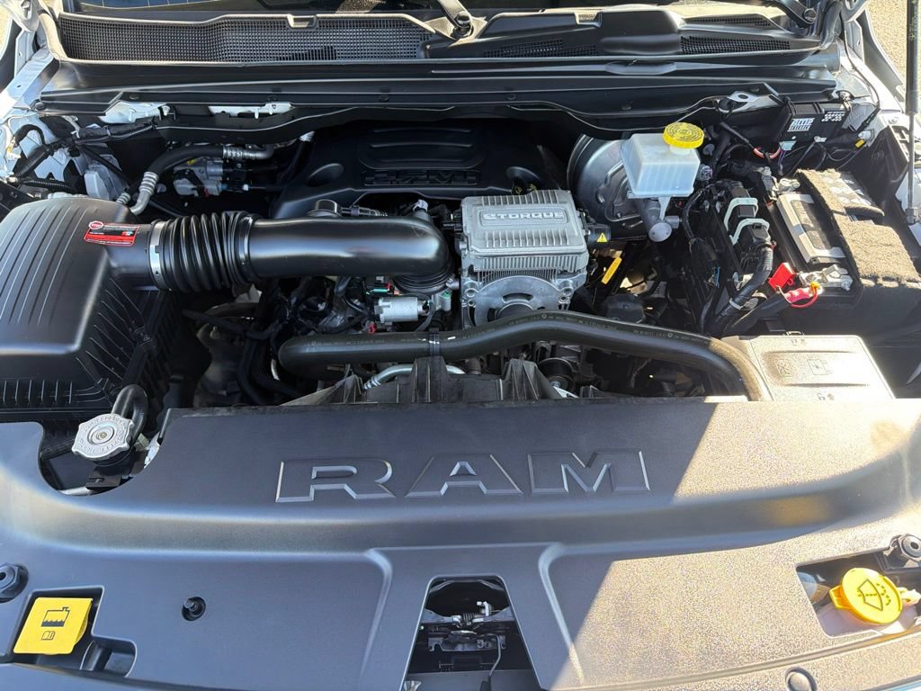 Used 2023 RAM 1500 Laramie AWD/4WD image 13