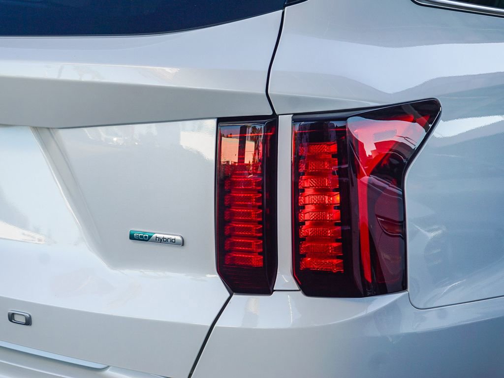 Certified 2022 Kia Sorento EX image 8