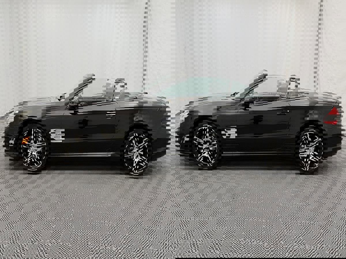 Used 2011 Mercedes-Benz SL 63 AMG image 5