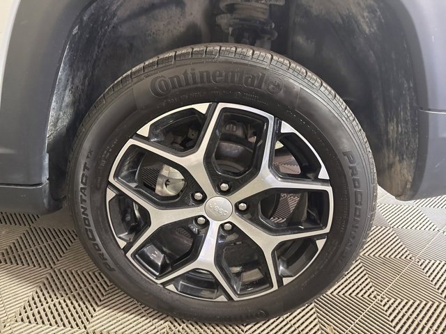 Certified 2024 Jeep Compass Limited image 18