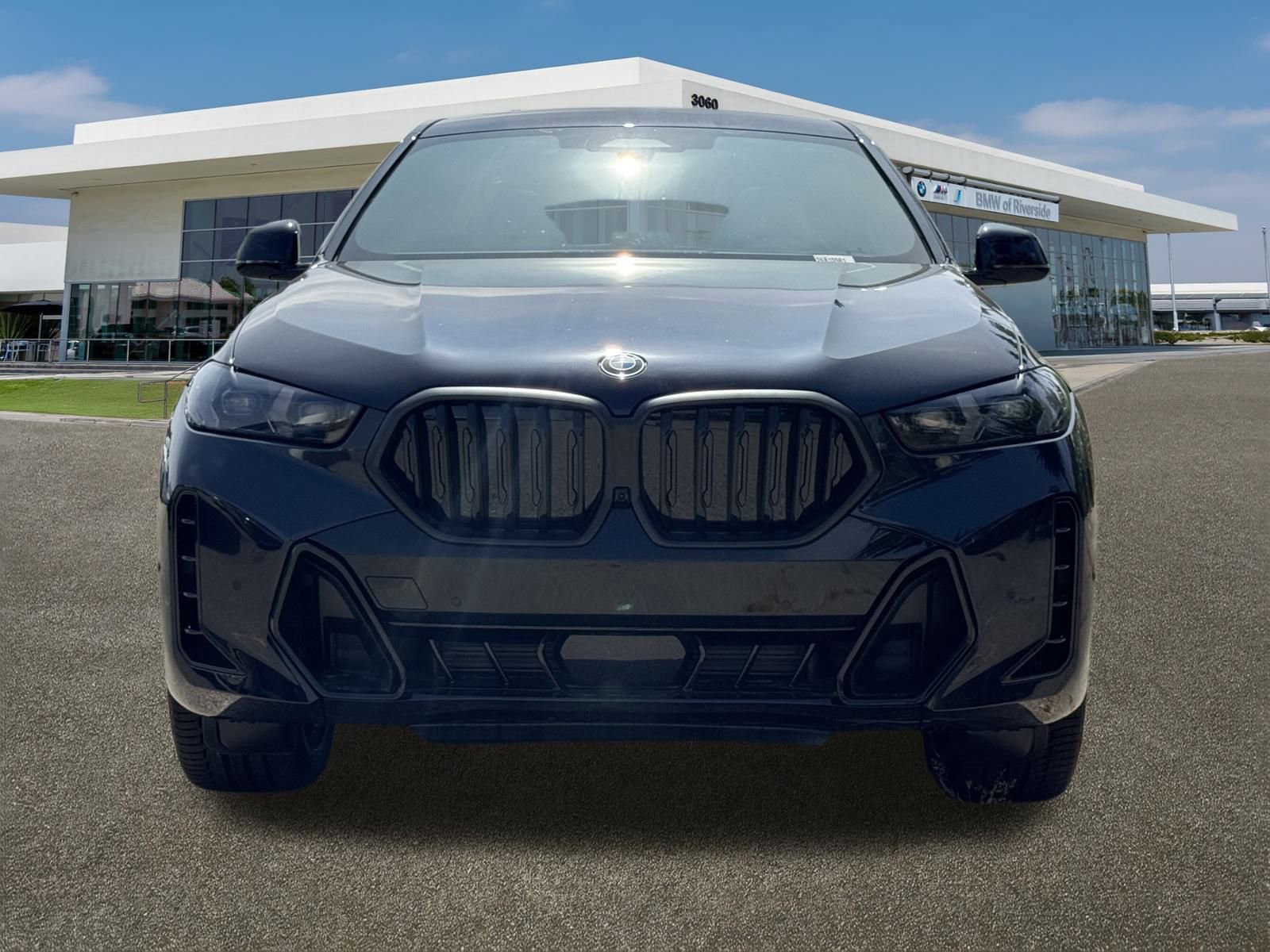 New 2026 BMW X6 xDrive40i image 3