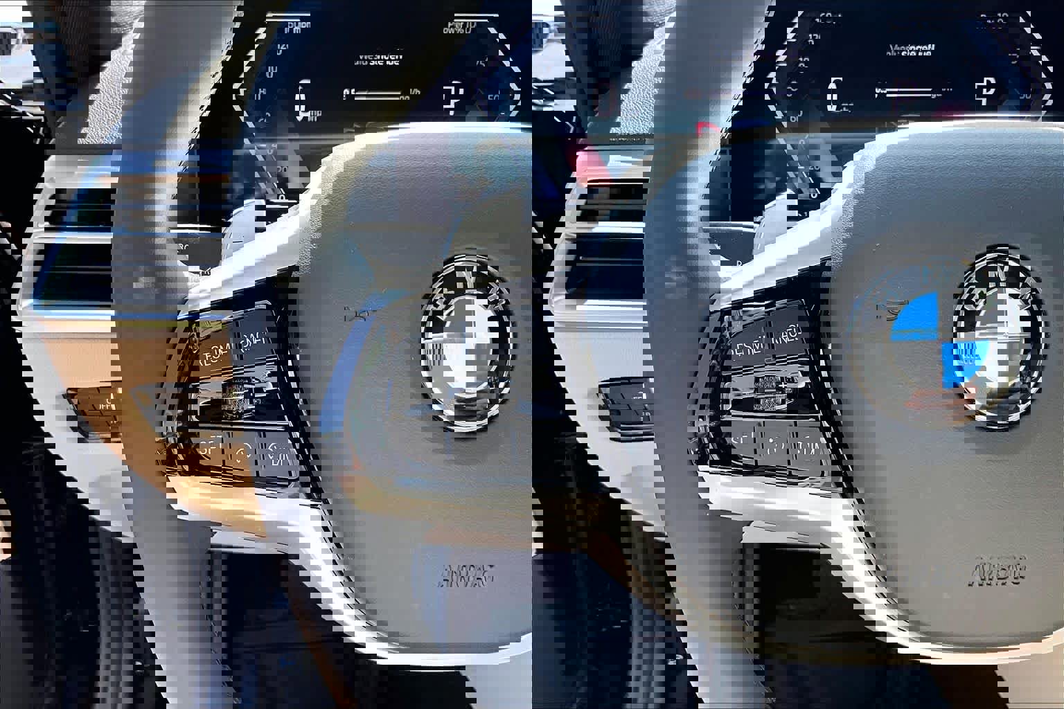 Certified 2025 BMW 330i Sedan w/ Convenience Package image 24