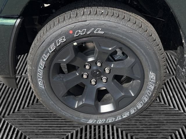 New 2026 RAM 1500 4x4 Crew Cab image 9