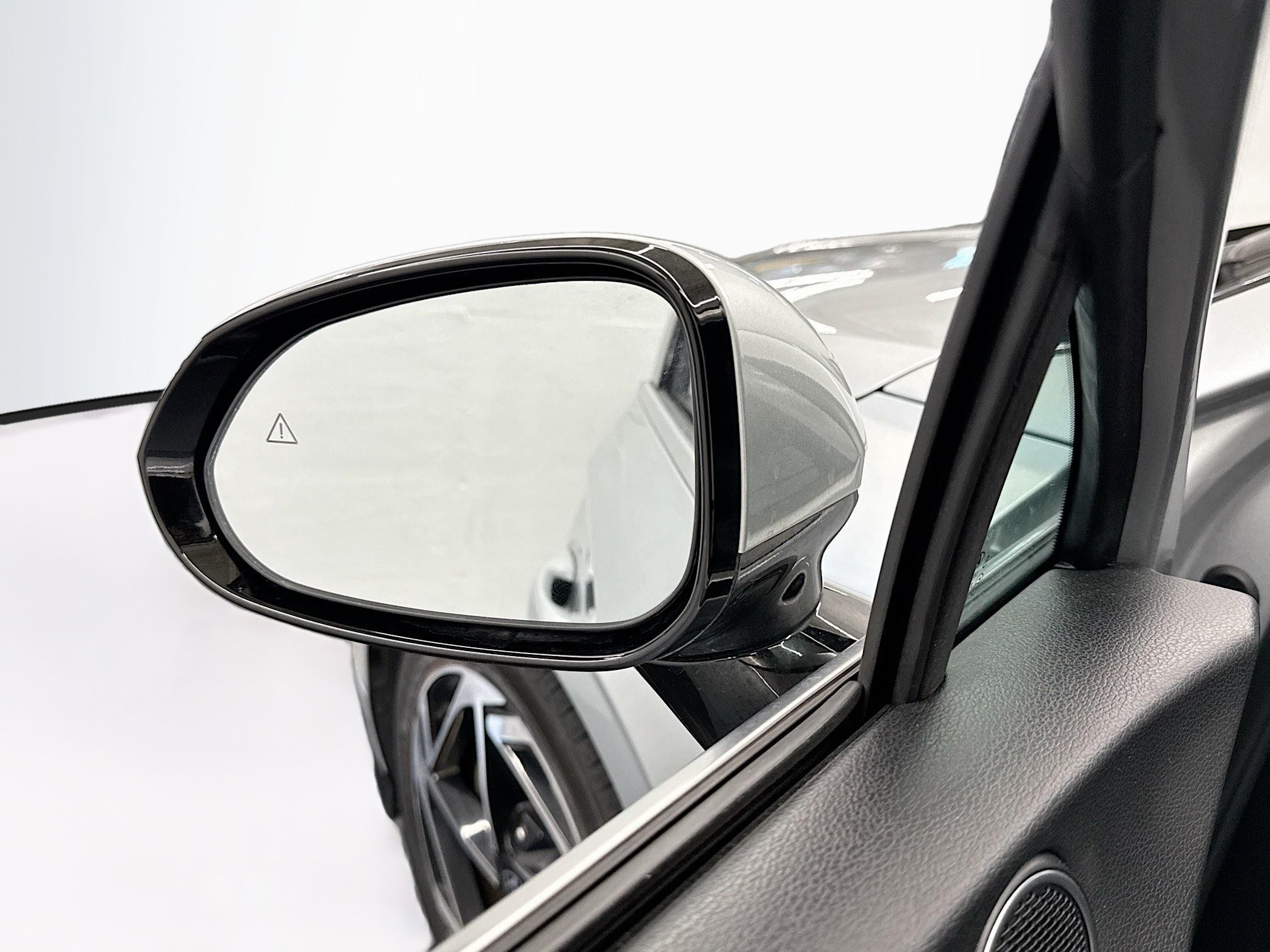 Used 2025 Hyundai Sonata SEL FWD image 16