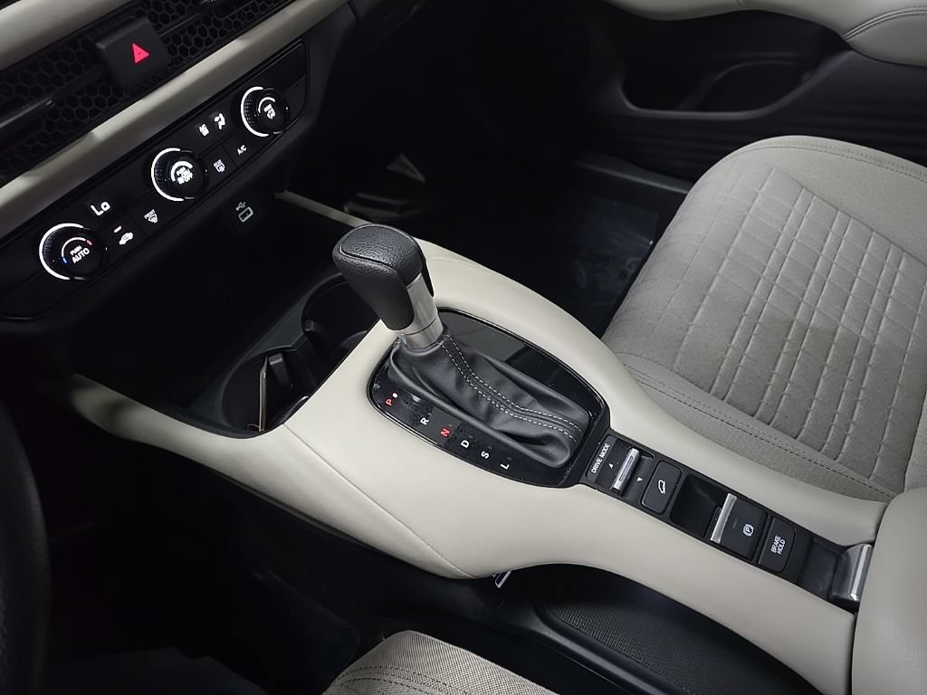 Used 2023 Honda HR-V LX image 26