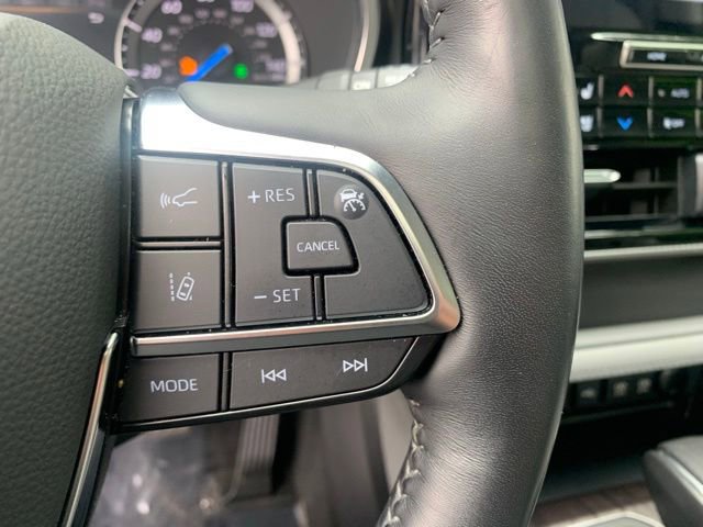 Used 2021 Toyota Highlander Platinum AWD/4WD image 26