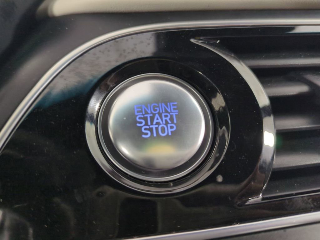 Used 2023 Genesis G70 2.0T w/ Sport Prestige Package image 36